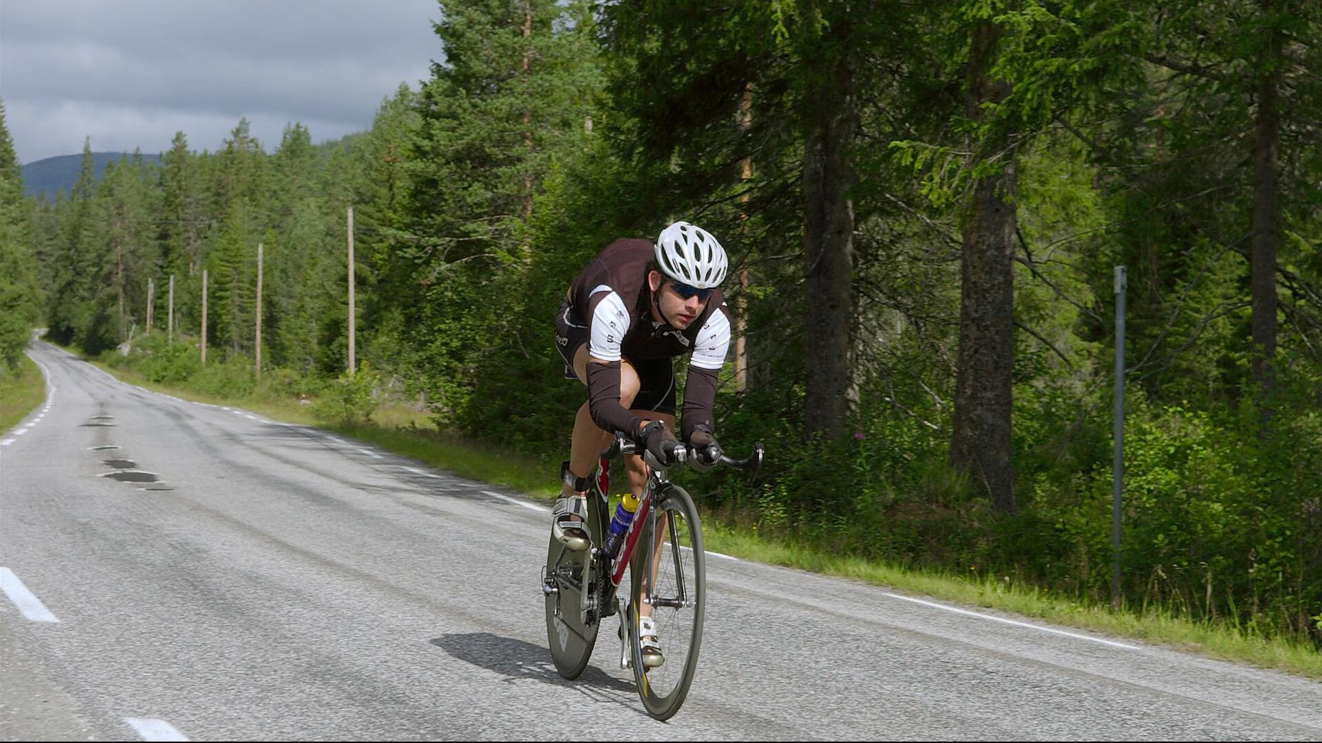 恩比德关键进球定乾坤，灰熊打穿雷霆—双城记下的篮球哲学